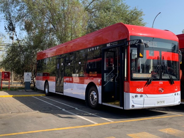 Nuevos buses eléctricos para recorrido C06