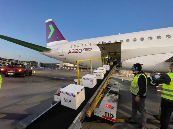 #YoMeVacuno: Coordinamos el envío de más de 58 mil dosis de Pfizer en aviones comerciales a 13 destinos del país 